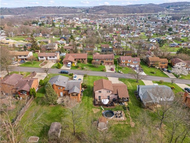 211 Joseph Dr, Canonsburg, PA 15317