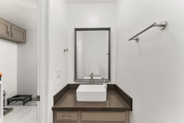 2801 Osborne Rd, Cameron Park, CA 95682