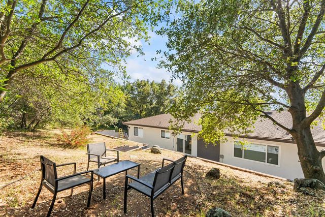 2801 Osborne Rd, Cameron Park, CA 95682