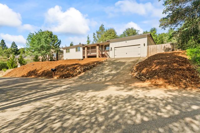 2801 Osborne Rd, Cameron Park, CA 95682