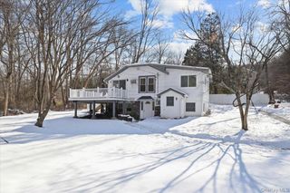 300 Waccabuc Road 2, Goldens Bridge, NY 10526
