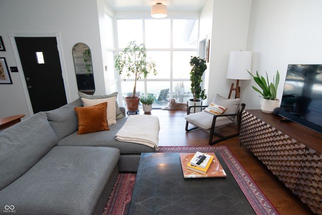 6940 Olive Street, Indianapolis, IN 46227