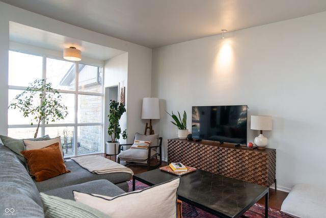 6940 Olive Street, Indianapolis, IN 46227