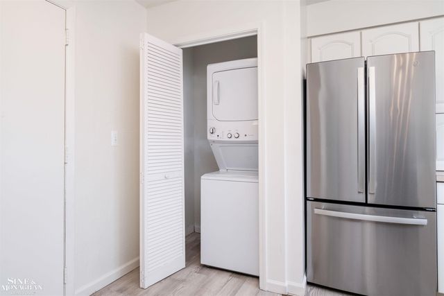 22826 Shoreview Court, St Clair Shores, MI 48082