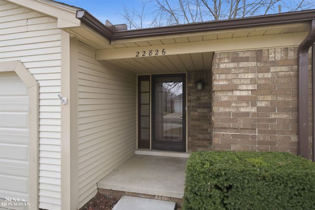 22826 Shoreview Court, St Clair Shores, MI 48082