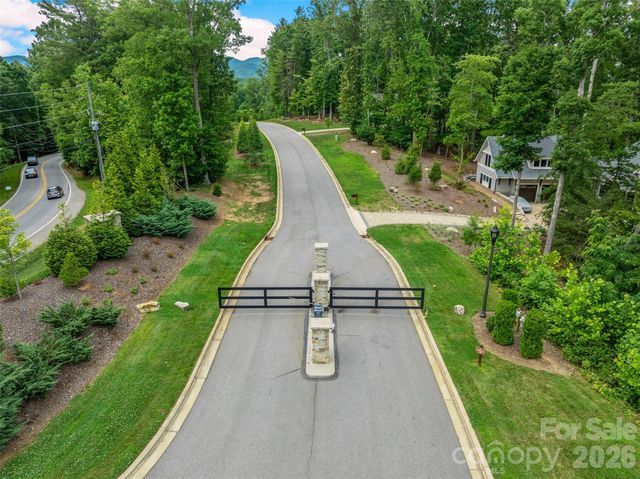 17 Hendrickson Court, Candler, NC 28715