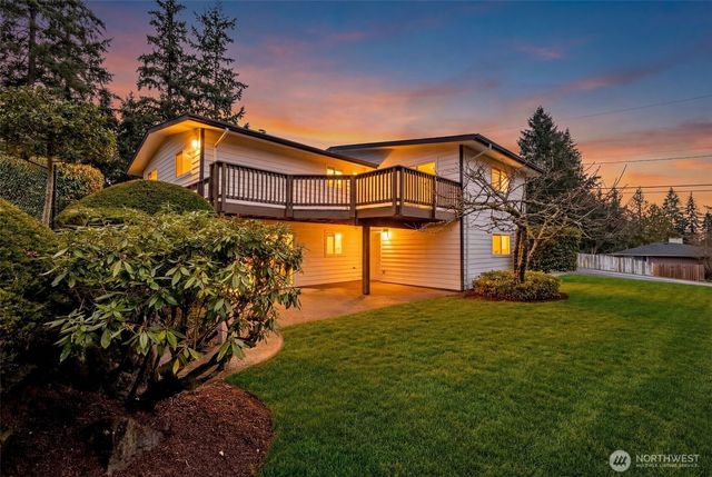 1324 E Walnut Street, Kent, WA 98030