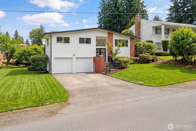 1324 E Walnut Street, Kent, WA 98030
