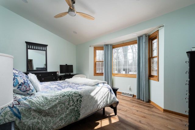 13737 N Lake Shore DRIVE, Mequon, WI 53097