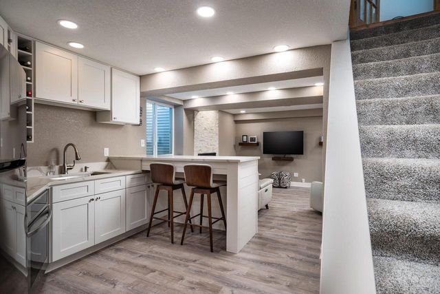 13737 N Lake Shore DRIVE, Mequon, WI 53097