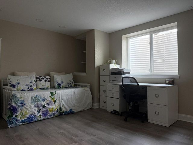 13737 N Lake Shore DRIVE, Mequon, WI 53097