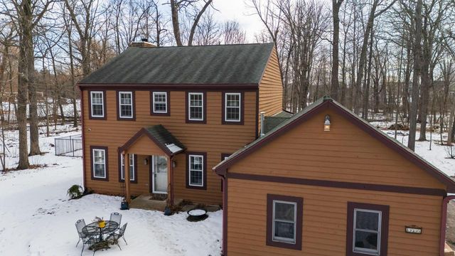 13737 N Lake Shore DRIVE, Mequon, WI 53097