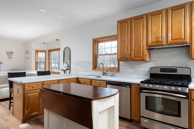 13737 N Lake Shore DRIVE, Mequon, WI 53097