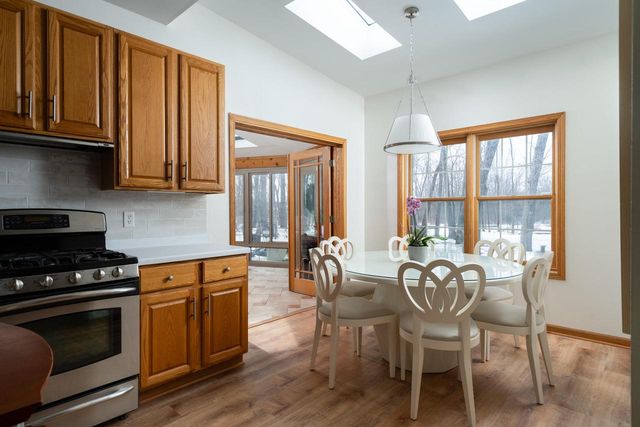 13737 N Lake Shore DRIVE, Mequon, WI 53097