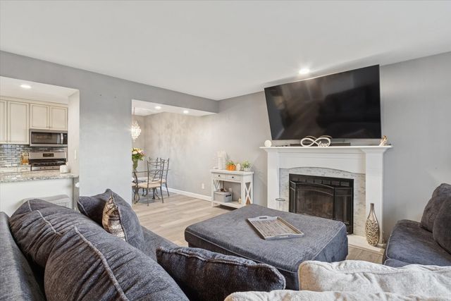 549 Bayfield Road, Rockton, IL 61072