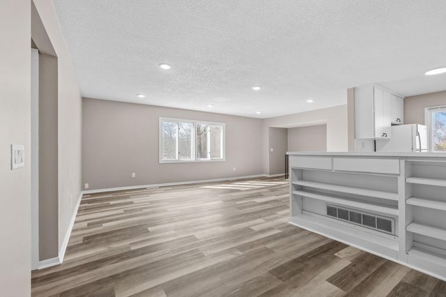 11101 Drake Street NW, Coon Rapids, MN 55433