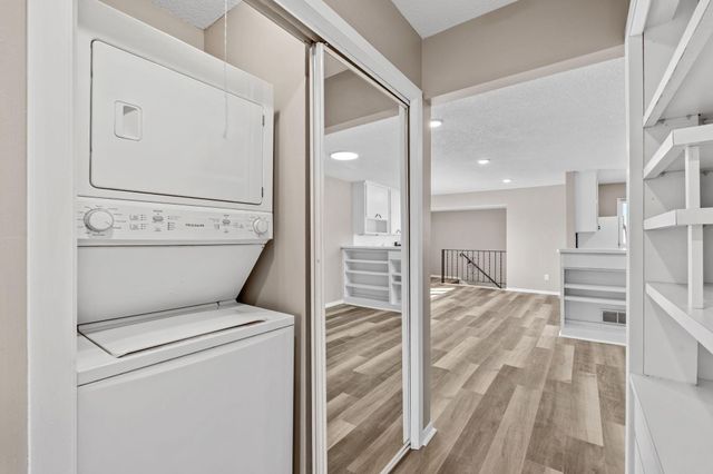 11101 Drake Street NW, Coon Rapids, MN 55433