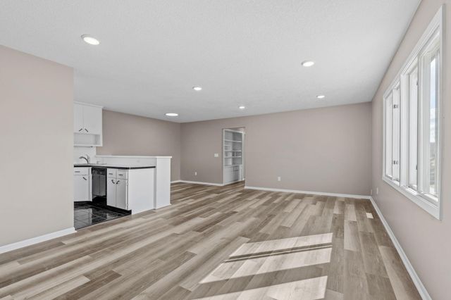 11101 Drake Street NW, Coon Rapids, MN 55433