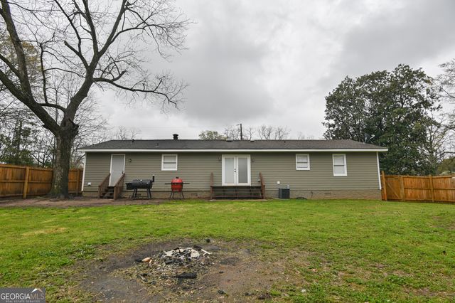 335 Poplar Ave., Social Circle, GA 30025