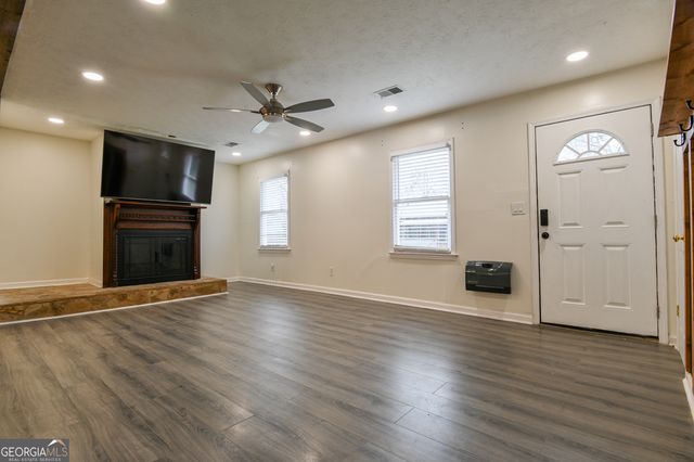 335 Poplar Ave., Social Circle, GA 30025