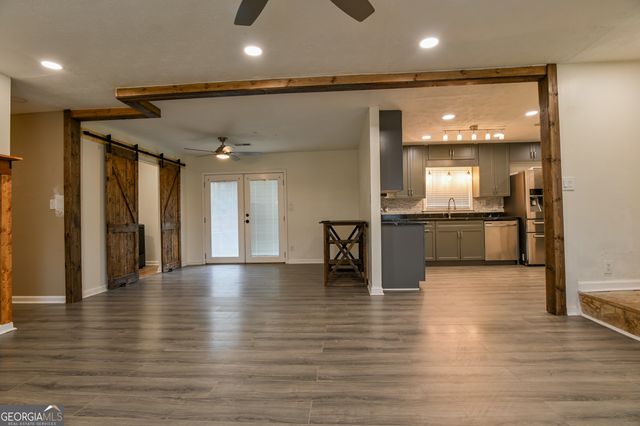 335 Poplar Ave., Social Circle, GA 30025