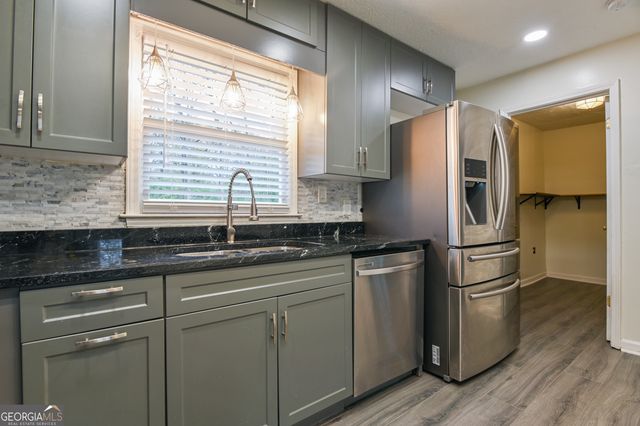 335 Poplar Ave., Social Circle, GA 30025