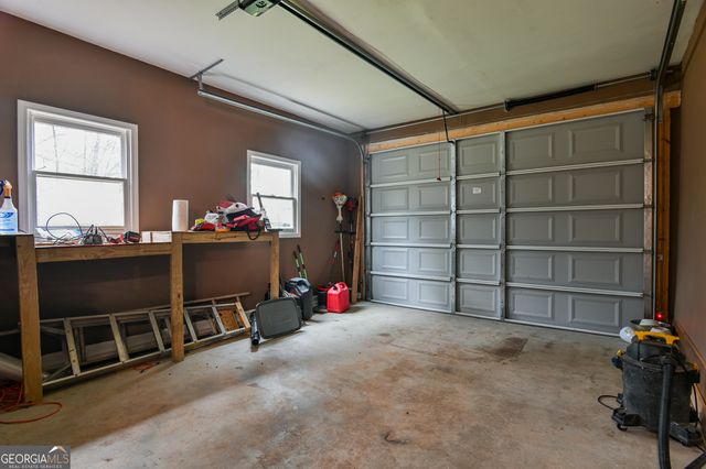 335 Poplar Ave., Social Circle, GA 30025