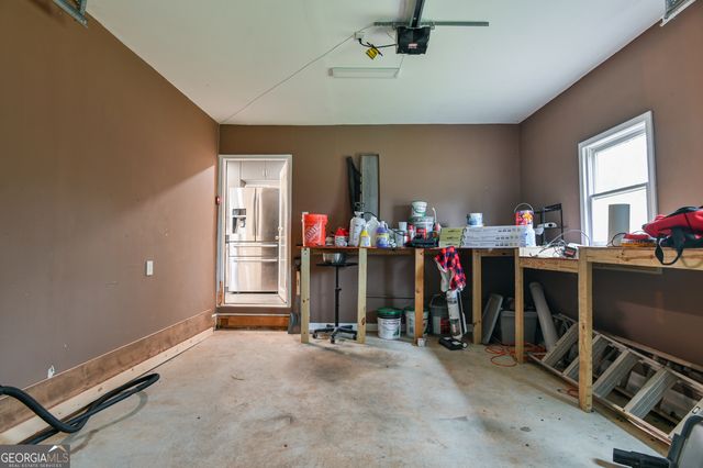 335 Poplar Ave., Social Circle, GA 30025