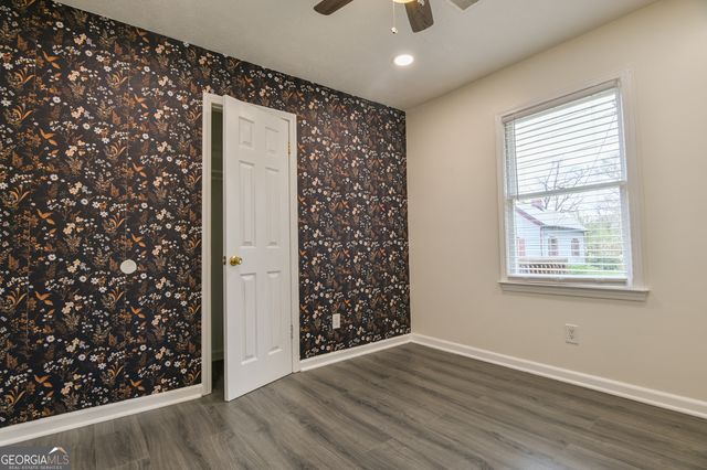 335 Poplar Ave., Social Circle, GA 30025