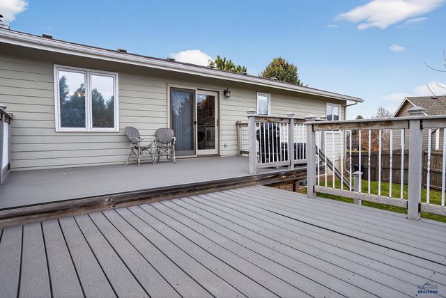 4757 SUMMERSET DR, Rapid City, SD 57702