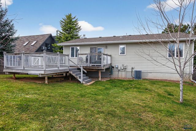 4757 SUMMERSET DR, Rapid City, SD 57702