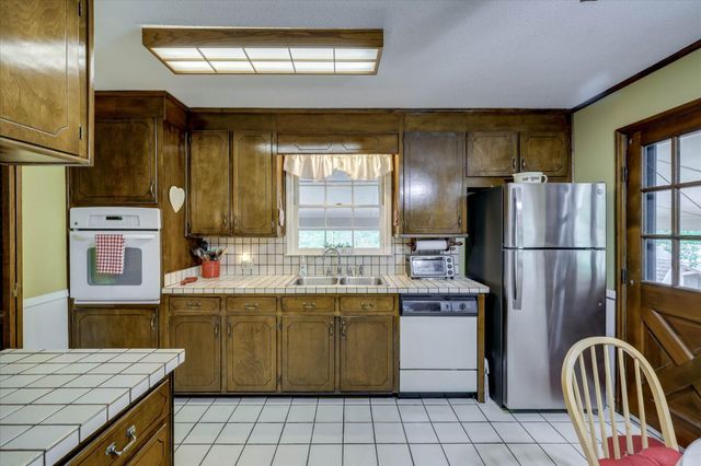 127 Green Drive, Williston, SC 29853