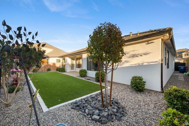 326 S WATER COURSE DR, Washington, UT 84780