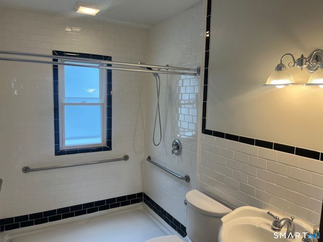 336 Park Street, Stratford, CT 06614