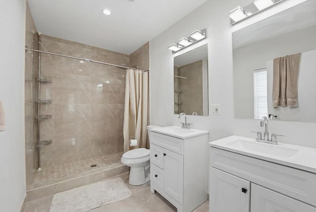 290 E Norman Lane, Wheeling, IL 60090
