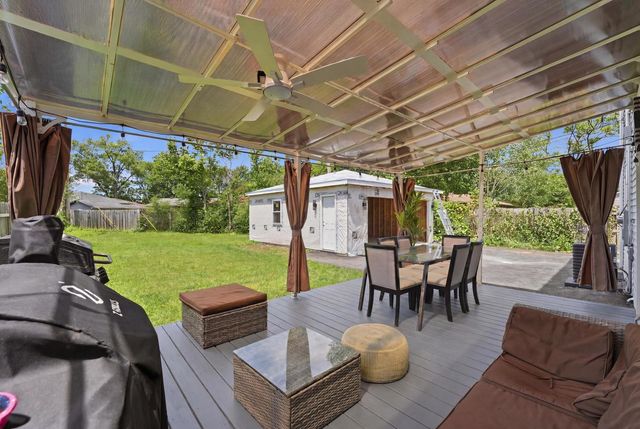 290 E Norman Lane, Wheeling, IL 60090