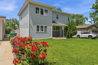 290 E Norman Lane, Wheeling, IL 60090
