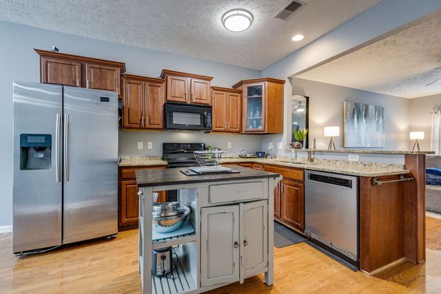 818 Spence Enclave Ln, Nashville, TN 37210