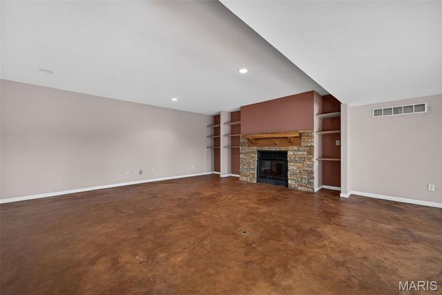 27431 Lee Court, Warrenton, MO 63383