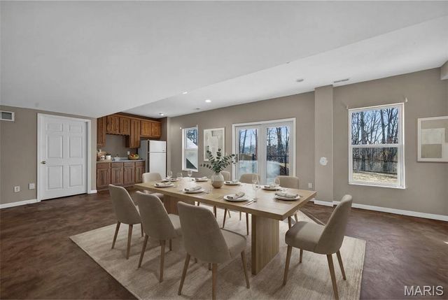 27431 Lee Court, Warrenton, MO 63383