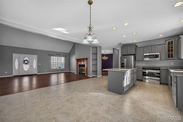 27431 Lee Court, Warrenton, MO 63383