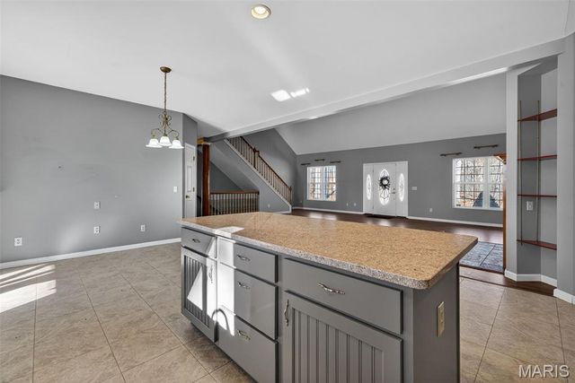 27431 Lee Court, Warrenton, MO 63383