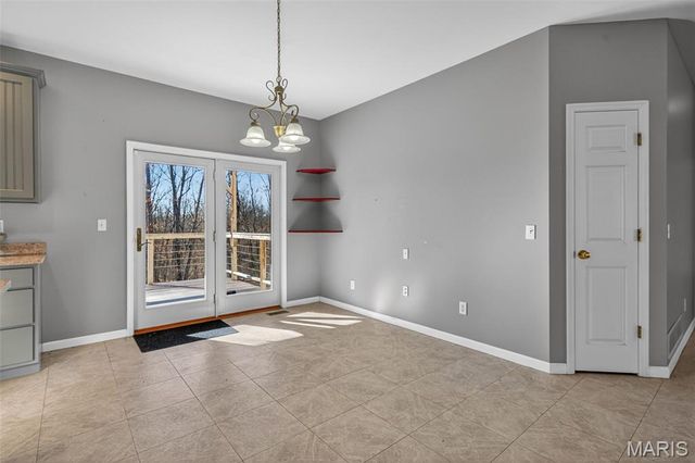 27431 Lee Court, Warrenton, MO 63383