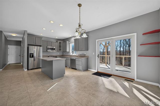 27431 Lee Court, Warrenton, MO 63383