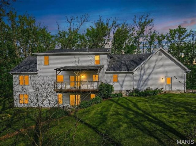 27431 Lee Court, Warrenton, MO 63383