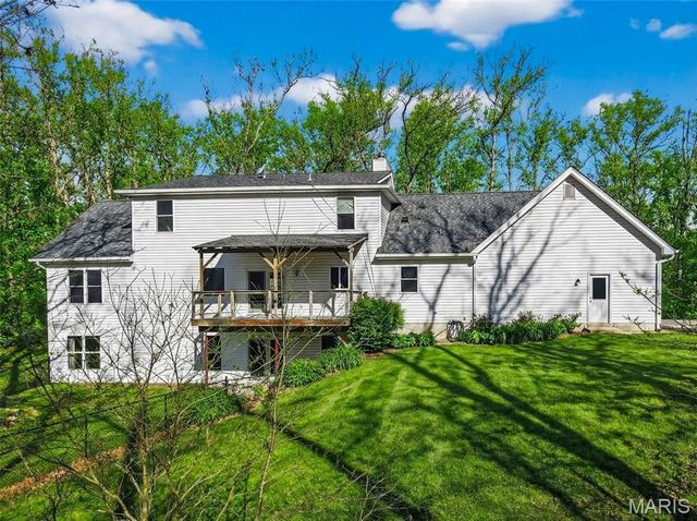 27431 Lee Court, Warrenton, MO 63383