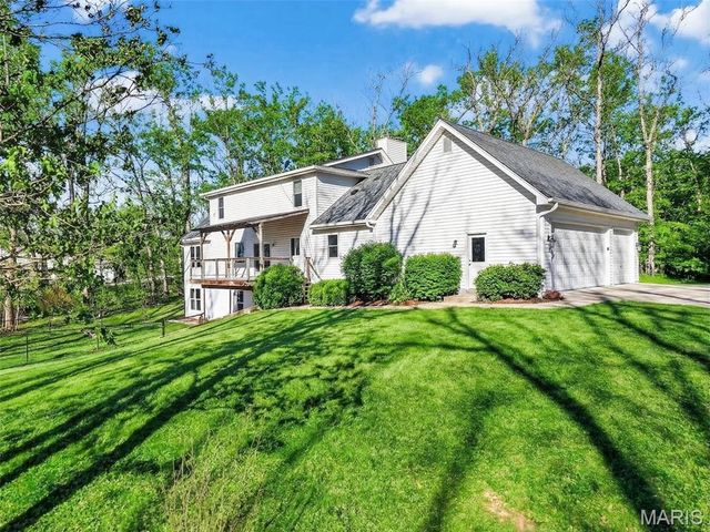 27431 Lee Court, Warrenton, MO 63383