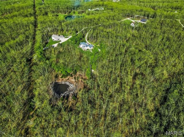 27431 Lee Court, Warrenton, MO 63383