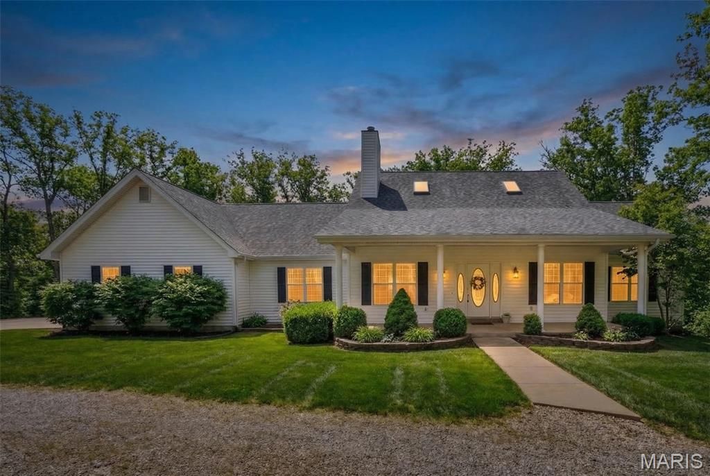 27431 Lee Court, Warrenton, MO 63383