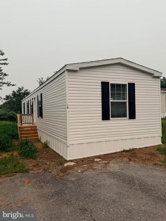 10 BUFFALO DR, Shippensburg, PA 17257